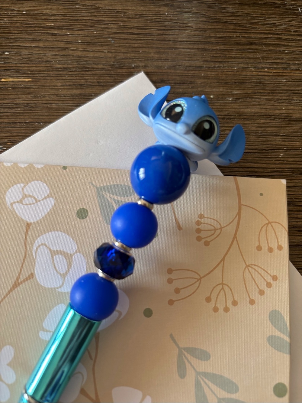 Disney Doorables: Lilo & Stitch: Stitch dual color handmade beaded pen